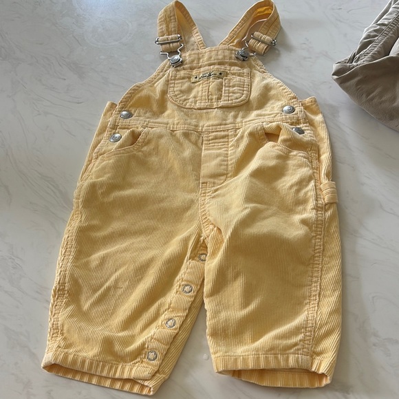 Gap Corduroy Yellow Overalls with Adjustable Straps - Picture 1 of 4